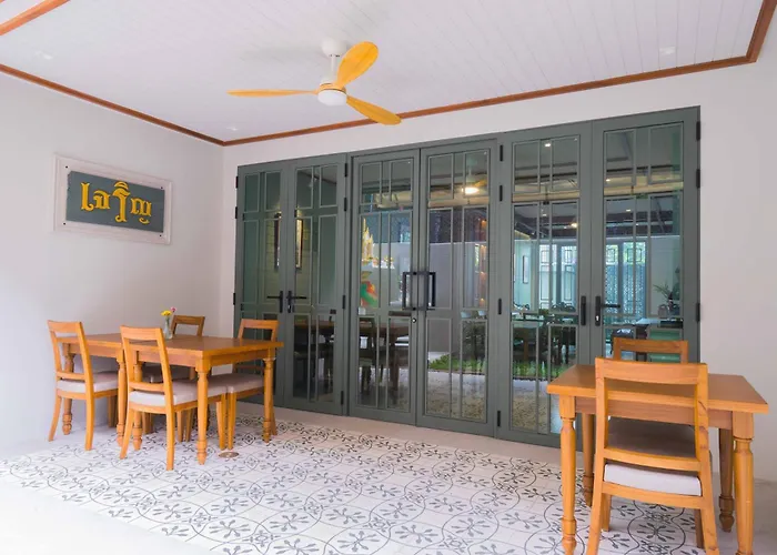 Hotel Tuan Near Wat Arun