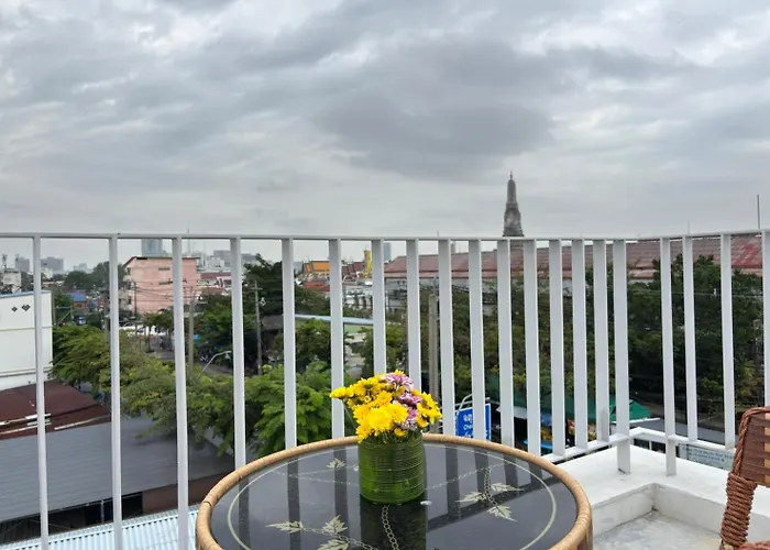 Tuan Near Wat Arun Hotel Bangkok