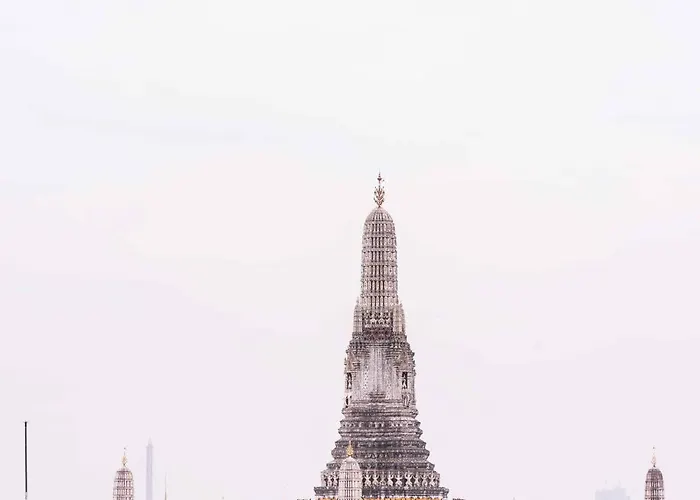 Tuan Near Wat Arun 4* Bangkok