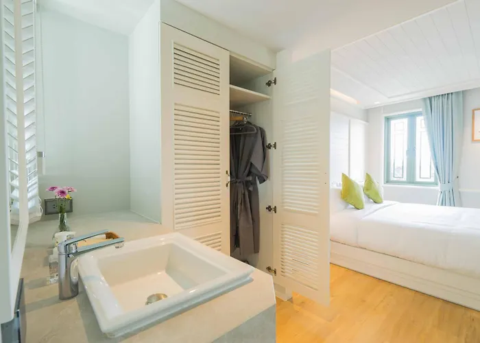 Hotel Tuan Near Wat Arun